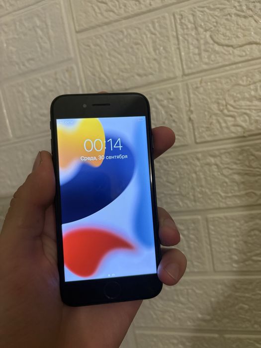 Продам iphone 7 128GB Black 83% акб