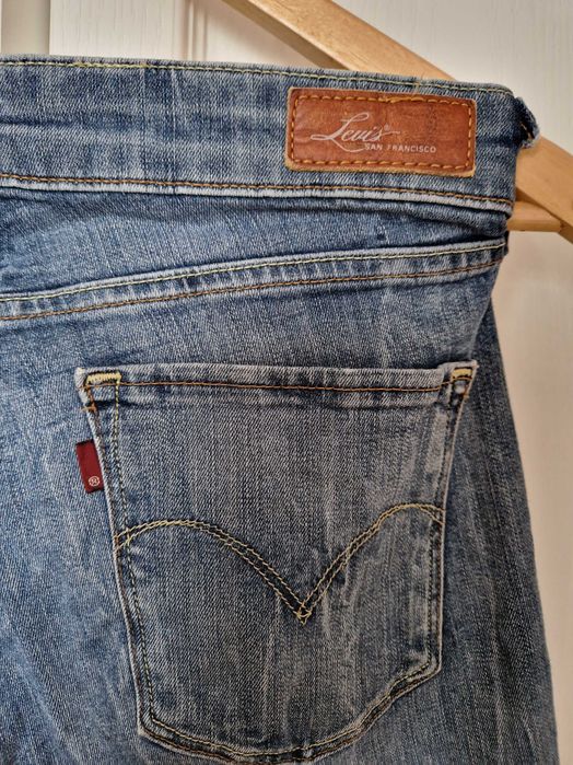 używane spodnie dżinsowe Levis, wąska nogawka