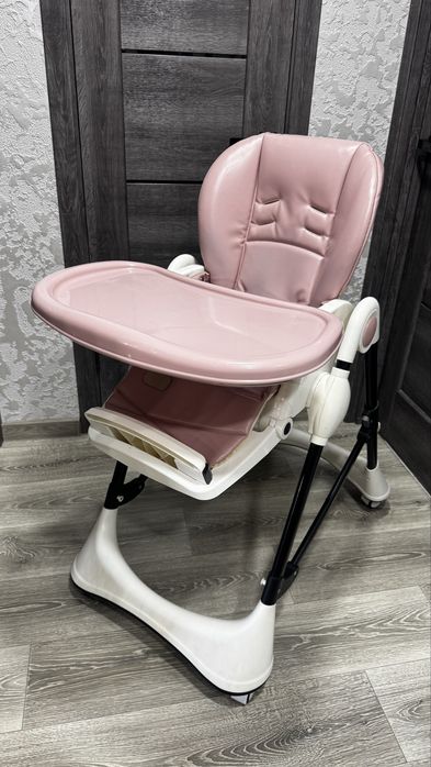 Стільчик для годуваня CARRELLO STELLA