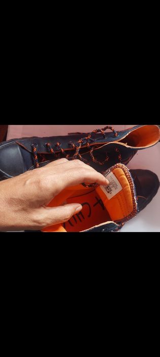 Sapatilhas marca All Star estão em excelente estado de conservação