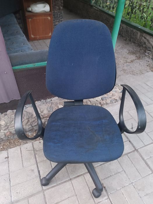 Продам компьютерное кресло