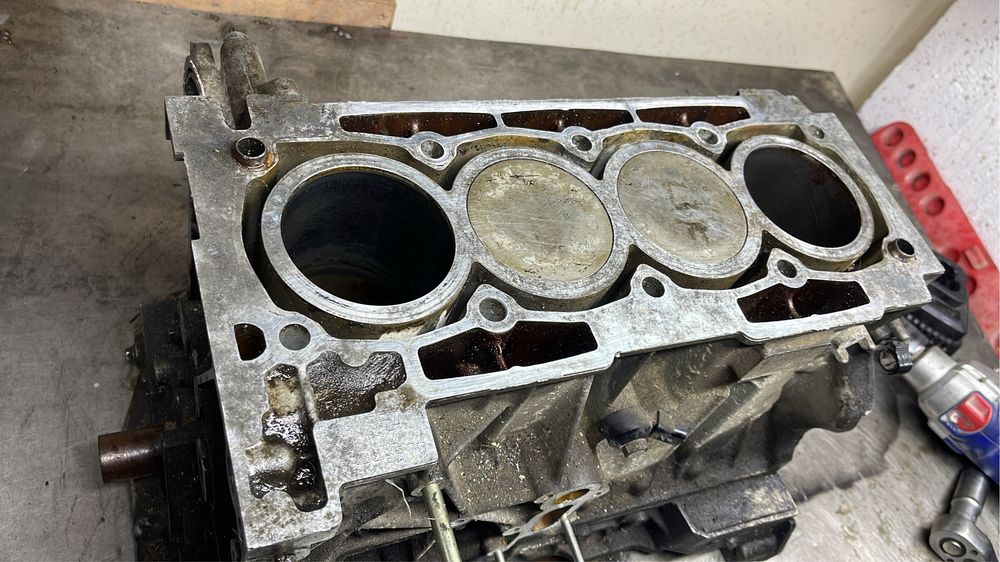 Двигун Peugeot 407 мотор 1,6 колінвал 2005р ГБЦ блок поршень