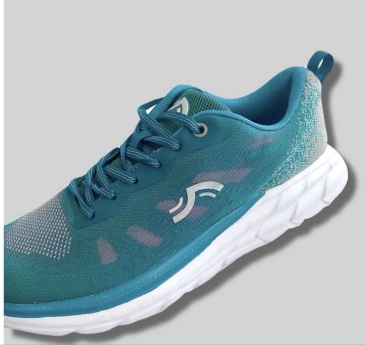 Кросівки жіночі crivit