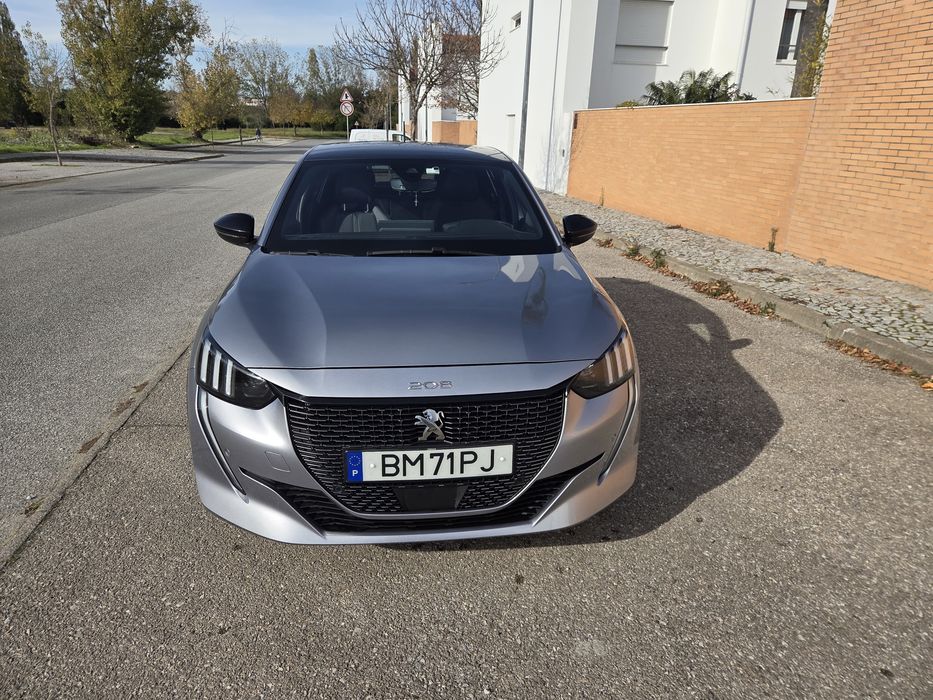 Pegueout E 208 GT