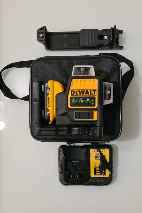 Nivel laser dewalt completo