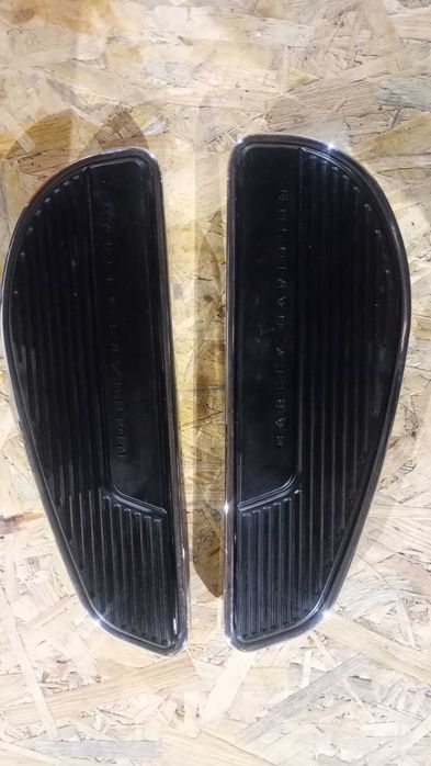 Kpl 2x Podesty podest Harley Davidson Softail Fat Boy FLFB FLFBS M8