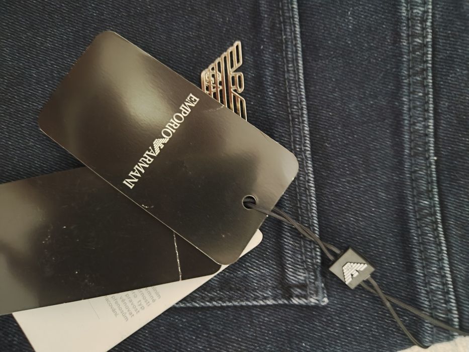 Spodnie Jeansy spodnie slim fit Emporio Armani