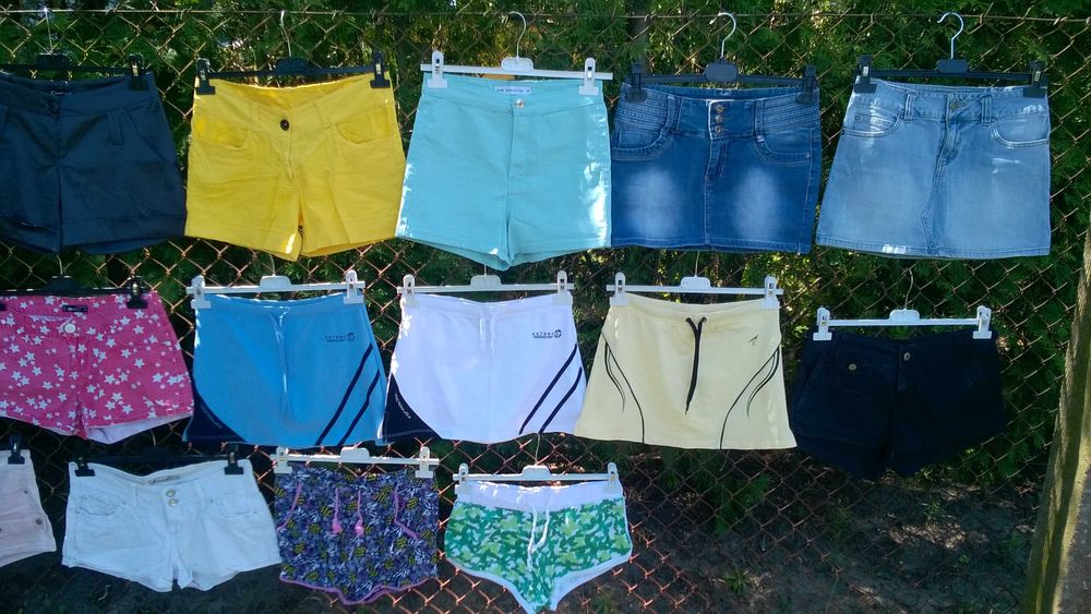 Krótkie spodenki i spódniczki damskie rozm S