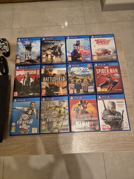 Konsola Sony PlayStation 4 PRO PS4 1 TB  Gry  2x Pad