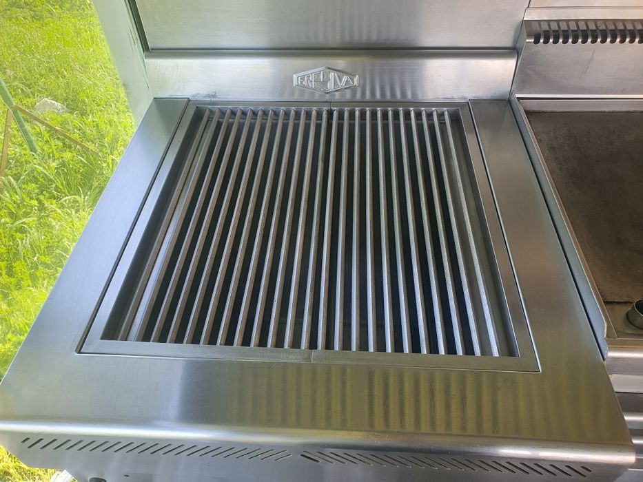 GreSilva Grill446602580182978561