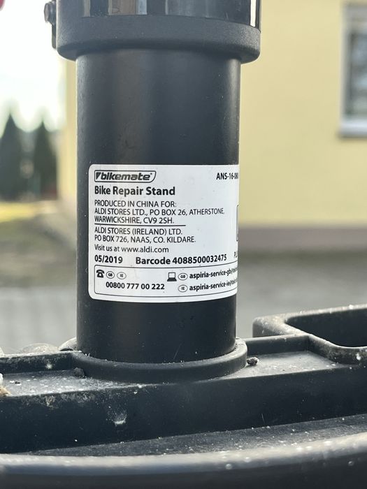 Stojak na rower serwisowy