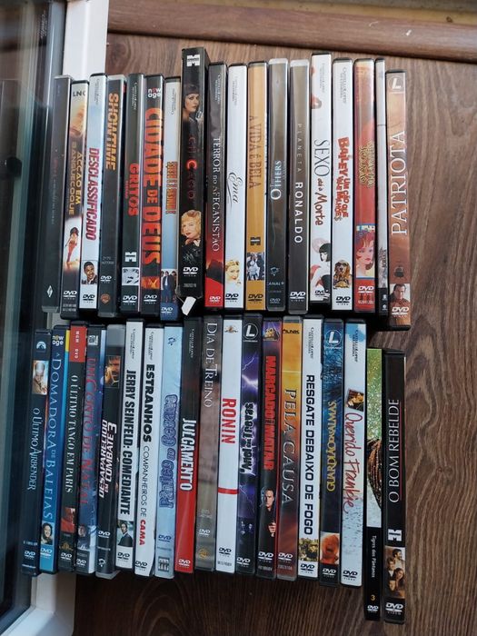 DVDs (37 unidades)