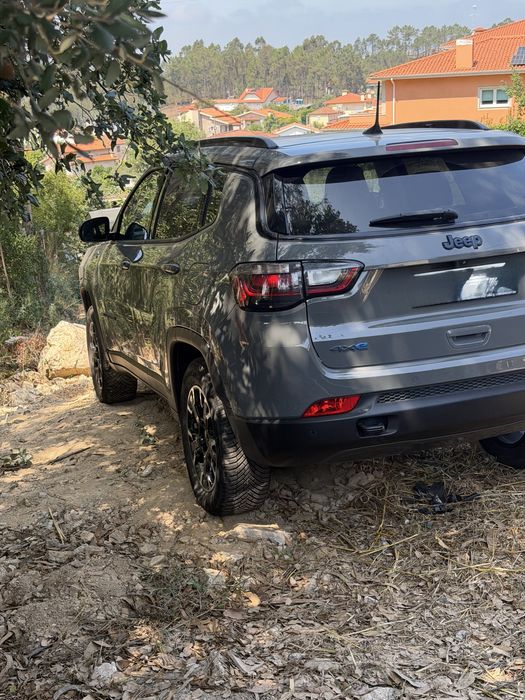 Jeep  compass lift trailhawk  Hibrido c/iva full extras  poucos km