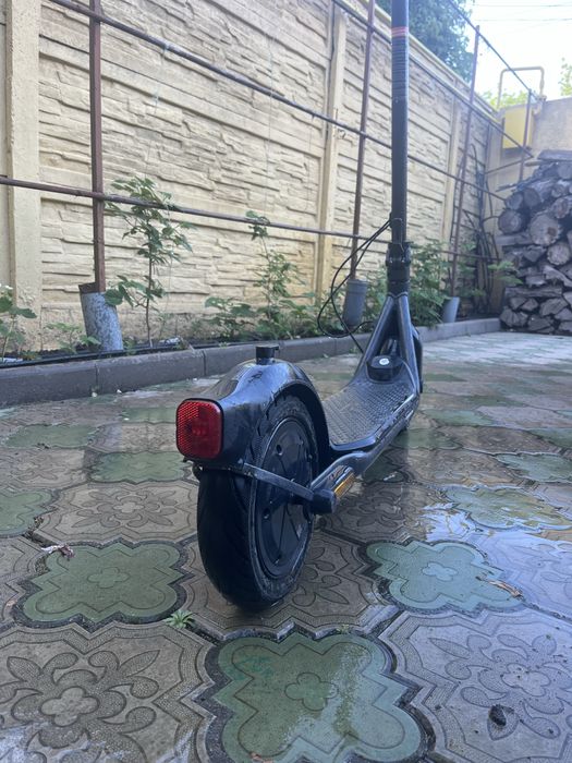 Электросамокат ninebot kickscooter f2