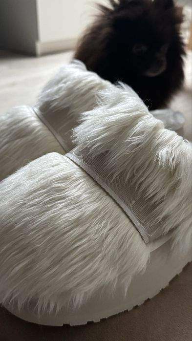 UGG fluffy momma sugar slide 2’