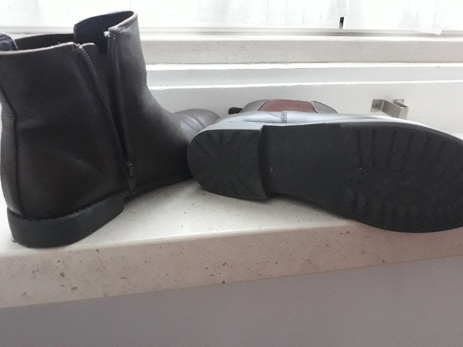 Botins em pele para menina tamanho 35