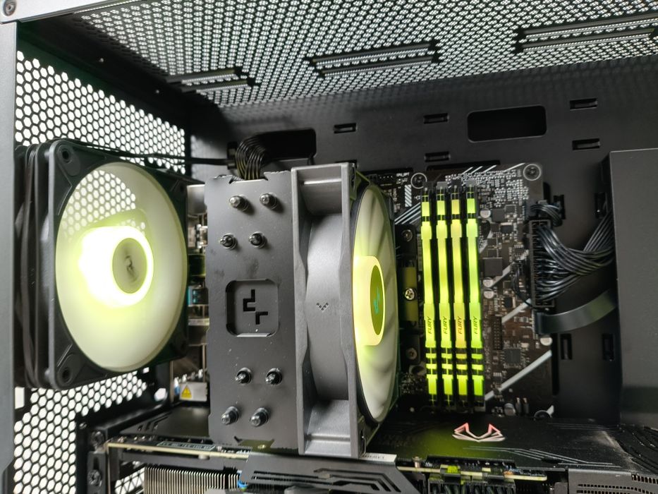 Komputer Gamingowy i7-14700, RTX 3080, 32 GB RAM,SSD,Win 11