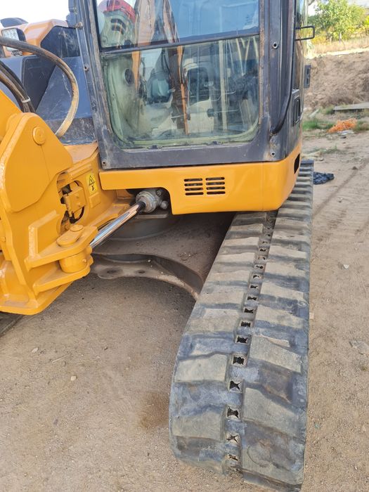 Mini giratória Case cx80c