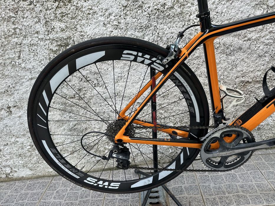 Bicicleta TREK em carbono