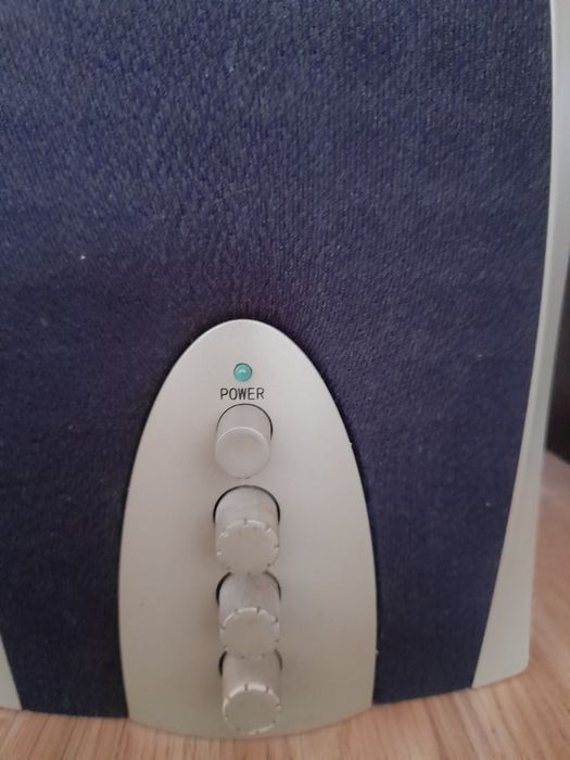 Продам колонки активные SVEN SPS-678