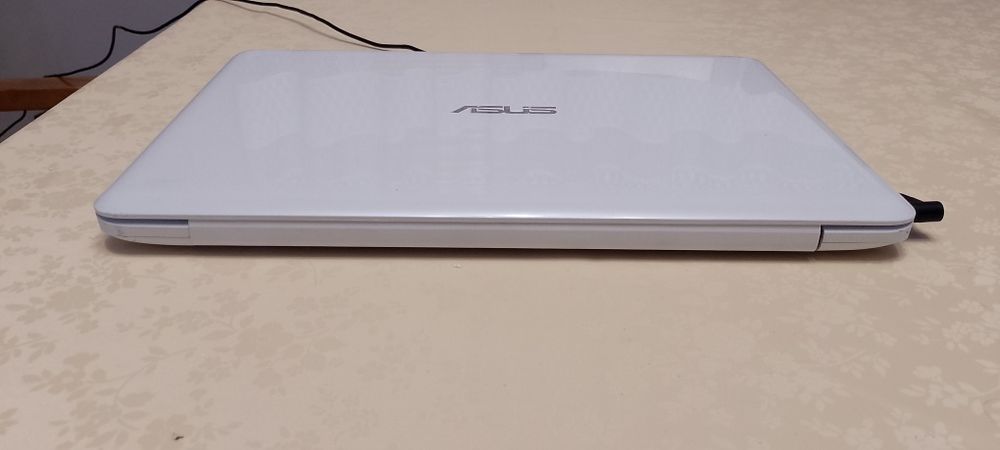 Laptop Asus E402S SSD Win10 gwarancja.