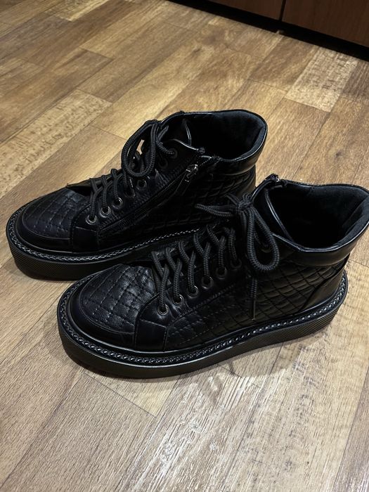 Ботинки шкіряні без дефектів