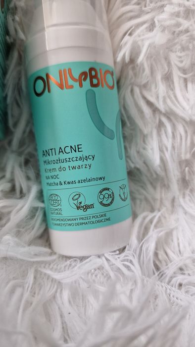 Mikrozłuszczający krem do twarzy Only Bio