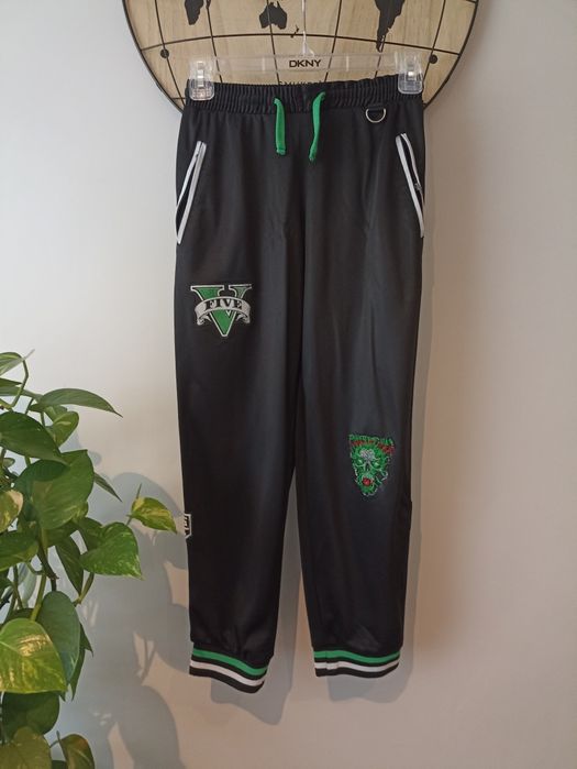 Dresy/komplet dresowy roz.140 Gangs