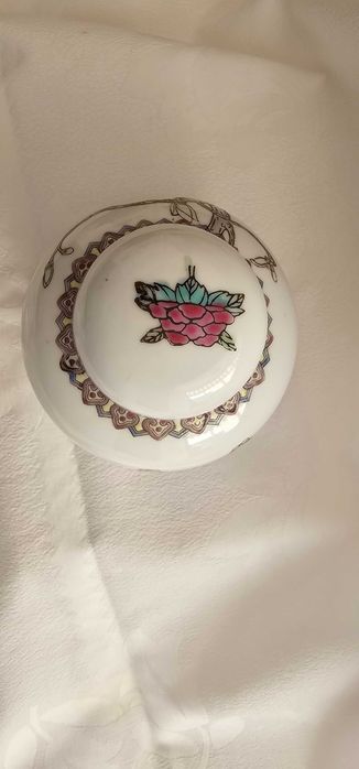 Pote Chinês Pintado à Mão