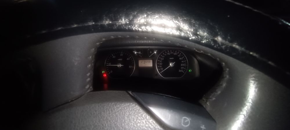 Laguna 2002 completo