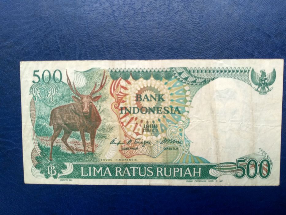 Indonezja - Banknot 500 Rupia z 1988 roku.