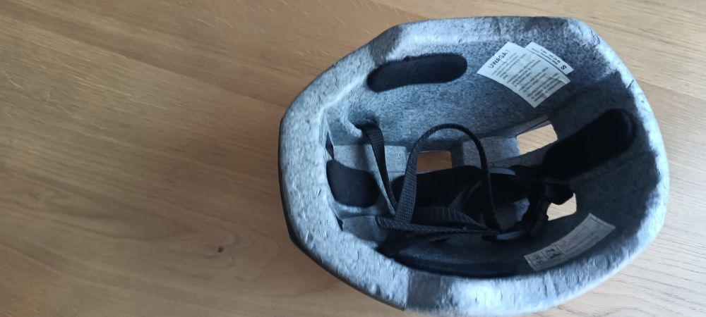 Kask rowerowy TERRA S 55-57 cm.180 g.