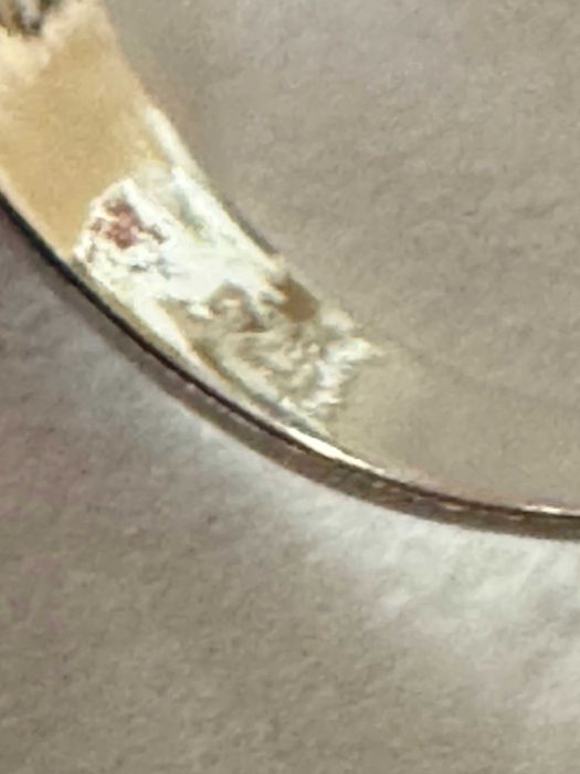 Pierścionek ze srebrnymi kulkami