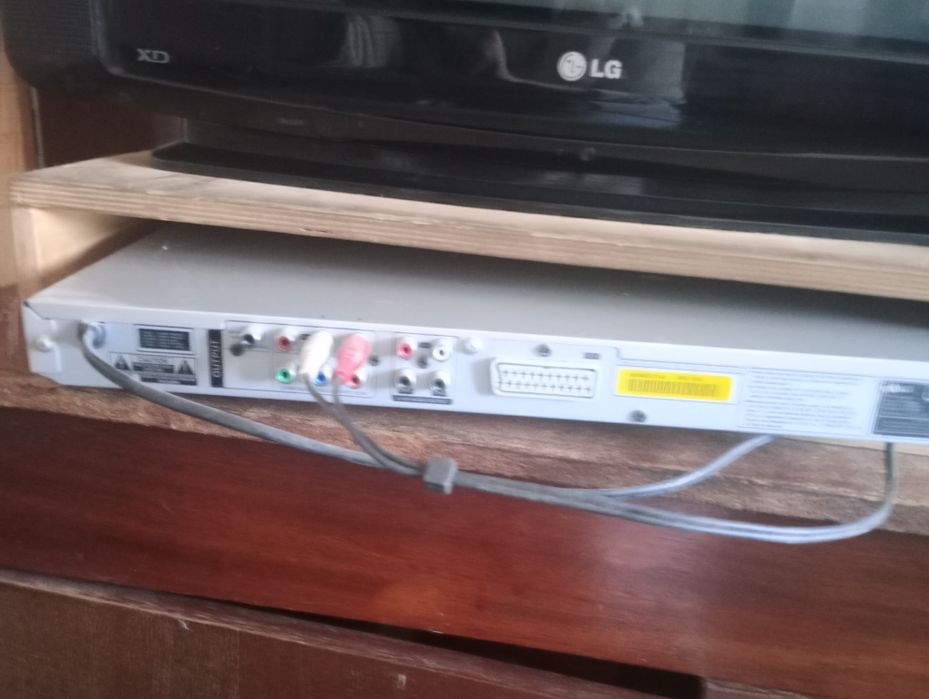 LG телевізор+LG DVD