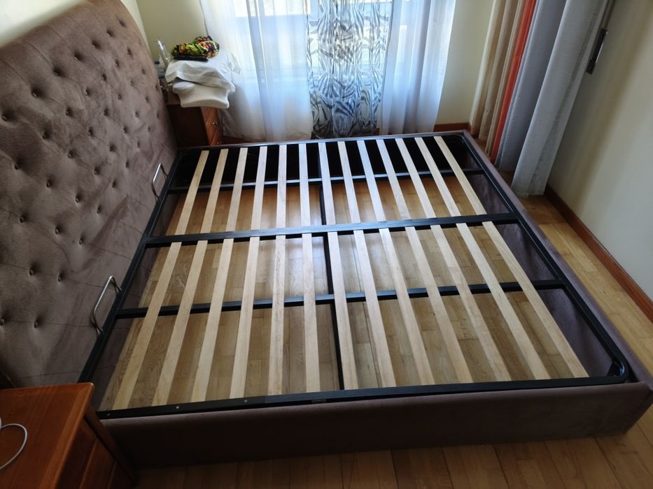Cama de casal King size 2x2 com colchões