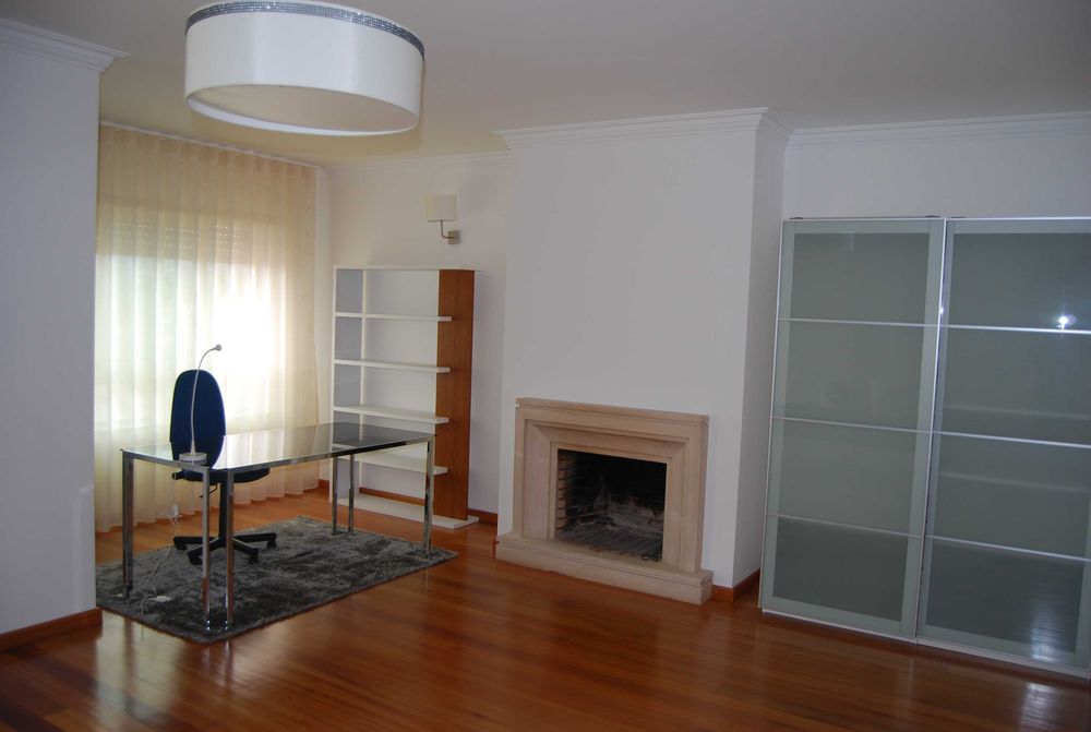 Quarto individual a estudante perto do Hospital Universitário, Coimbra