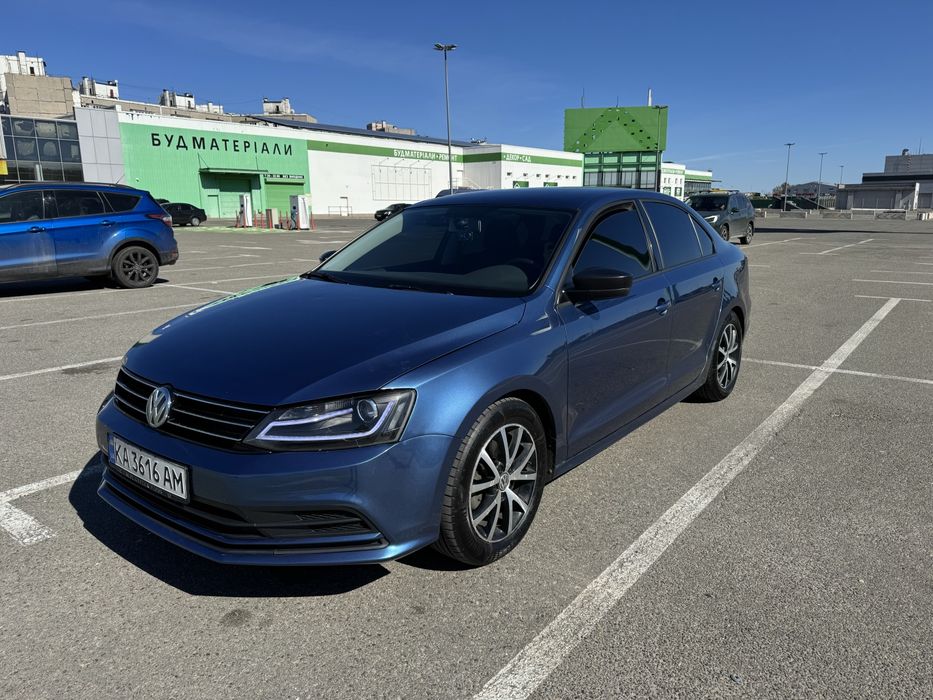 Продам Volkswagen Jetta 1.4 2015.