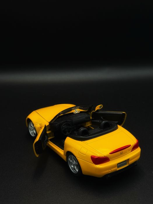 1:43 Mercedes 280SL, MGA, 1:30 Toyota Corolla GR, 1:24 Honda S2000. Maisto, New Ray