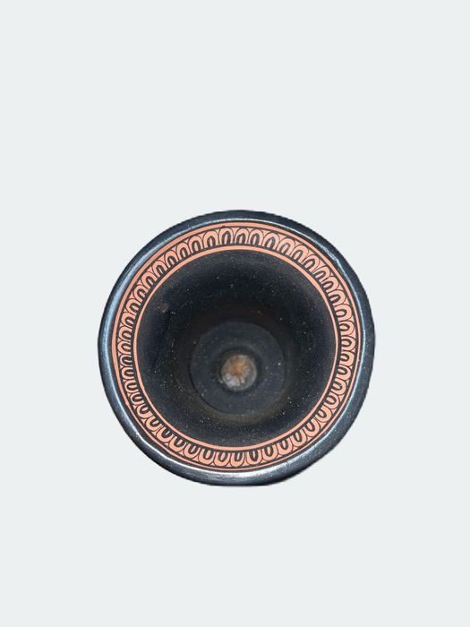 Taça ânfora Grécia barro 

Excelente estado

Medidas 
11.5cm altura

V