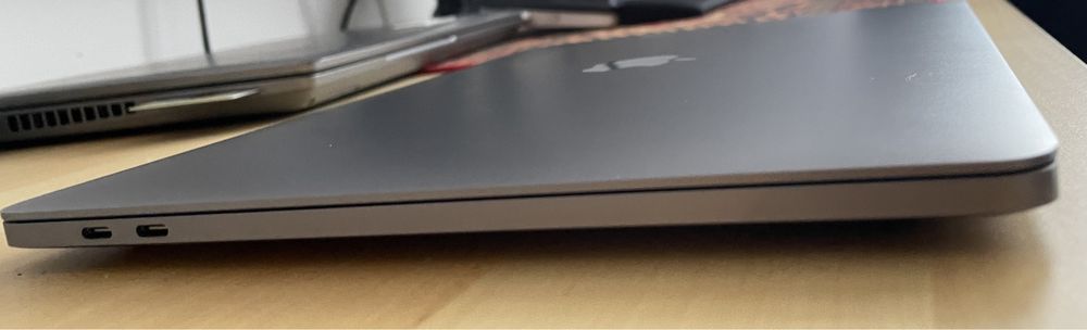 MacBook Pro 13" M1 (2020) 8/512 bateria 95% 150 cykli  stan Idealny