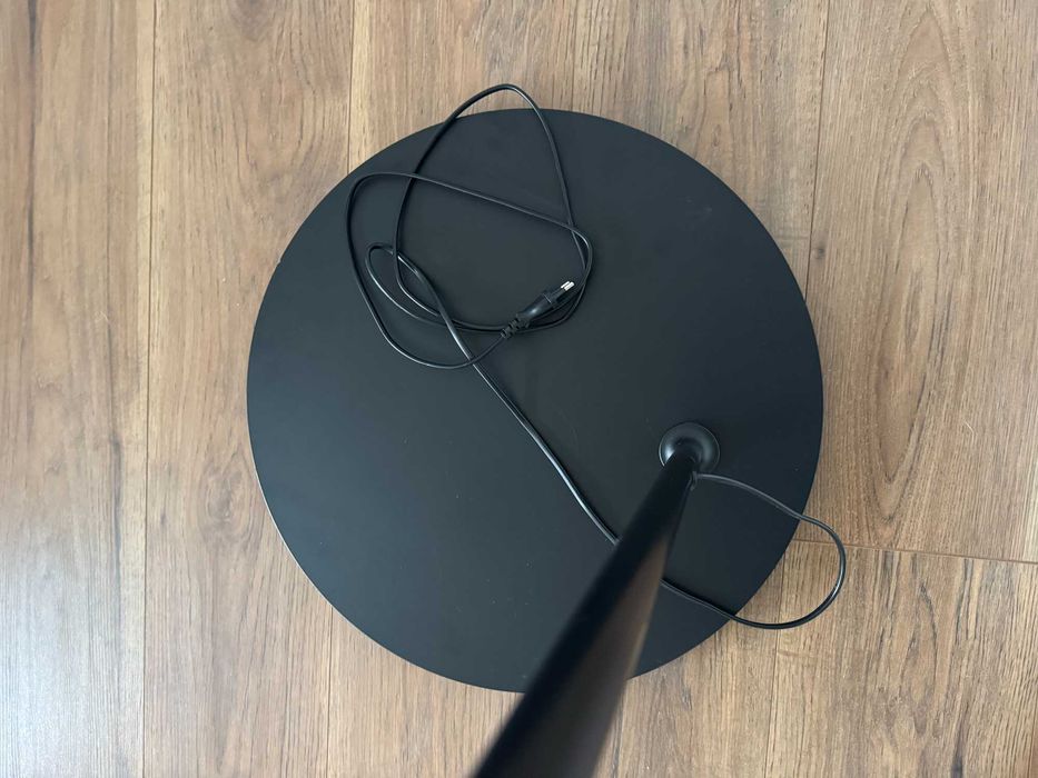 Candeeiro de pé IKEA SKAFTET – Base arco preta