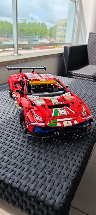 Ferrari 488 GTE technic 42125