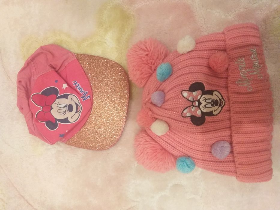 Czapka zimowa Disney Minnie Mouse rozm 3-6 lat druga z daszkiem gratis