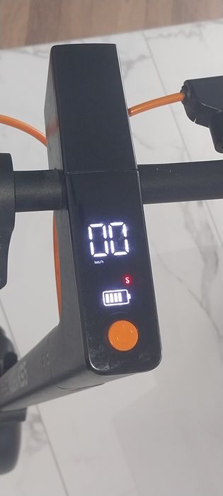 Електросамокат yadea