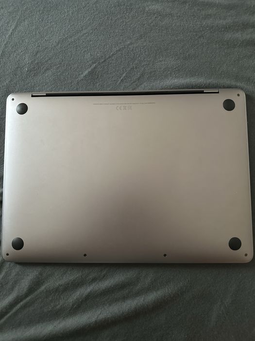 Macbook pro 13’, M2 16gb RAM, 256gb