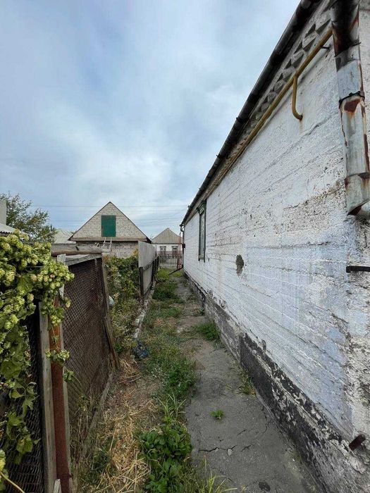 Продам ровный участок и 3 к дом под ремонт Таромское