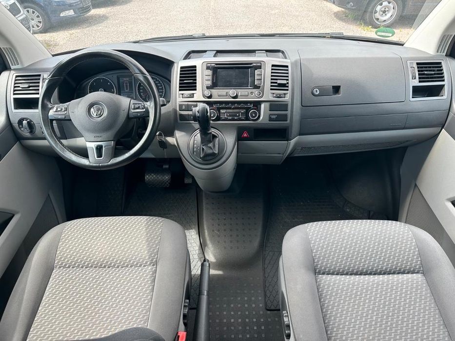 Volkswagen T5...