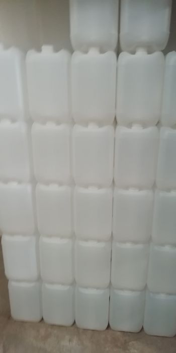 Plastic containers, 65 L, new – for individuals or small businesses. With faucet.64286069440129122