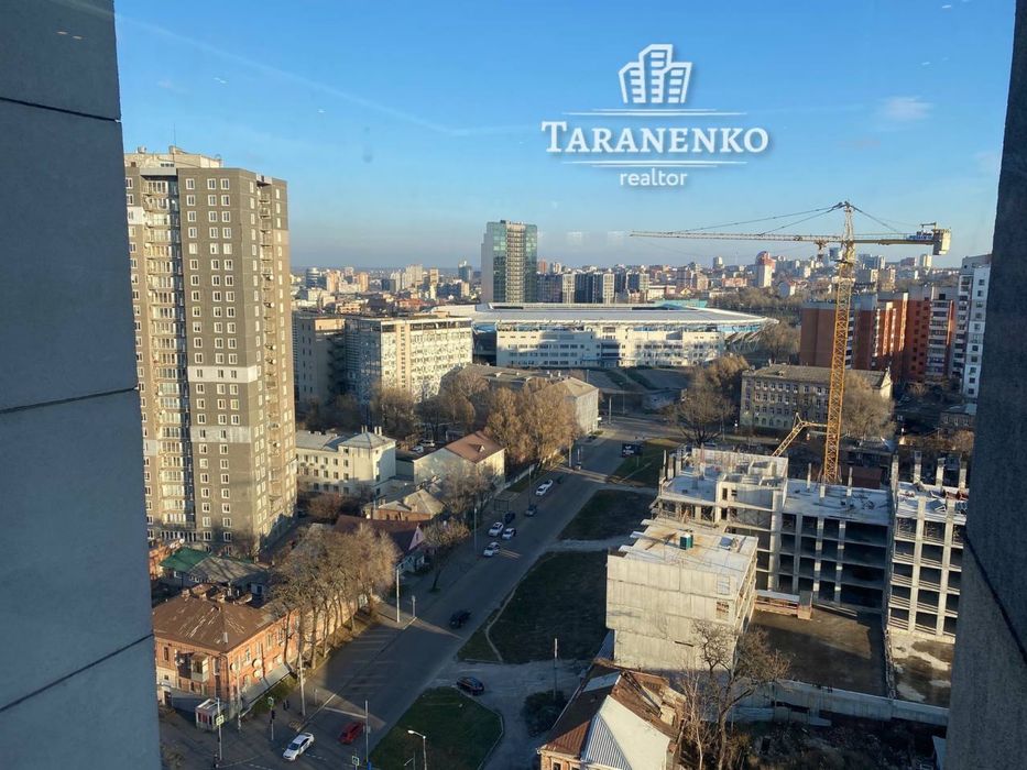 Аренда 3к. ЖК Кировский. Паркинг. Генератор. Можно на 1 месяц. Центр