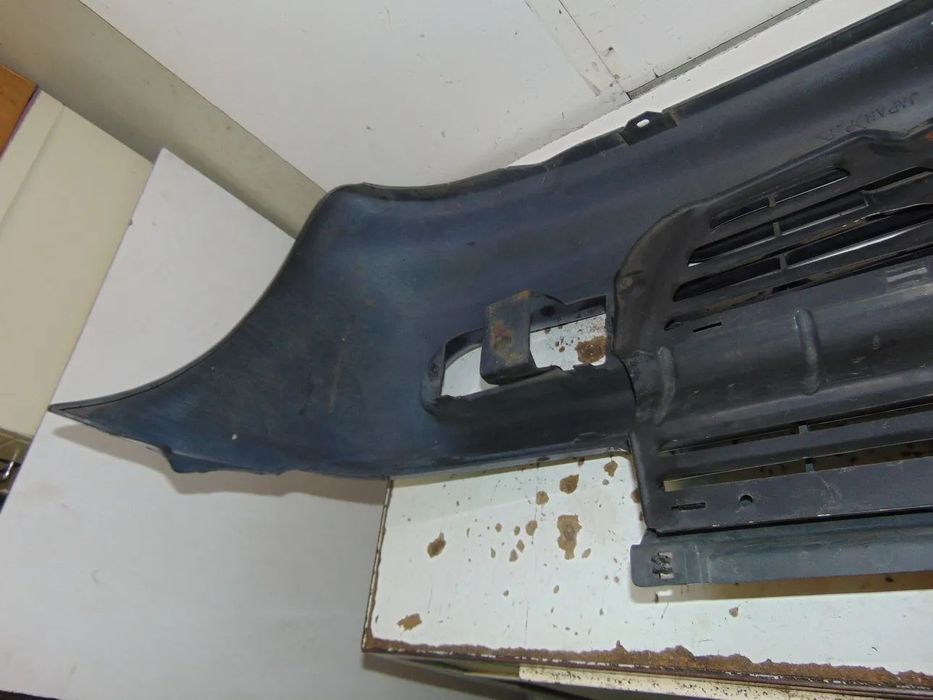 Subaru vivio para-choques